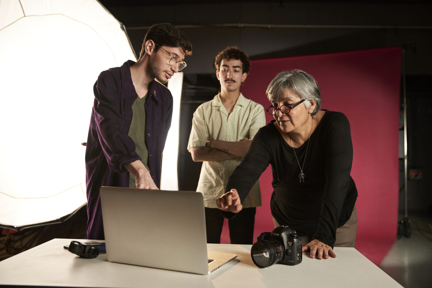  Colaboración en artes visuales