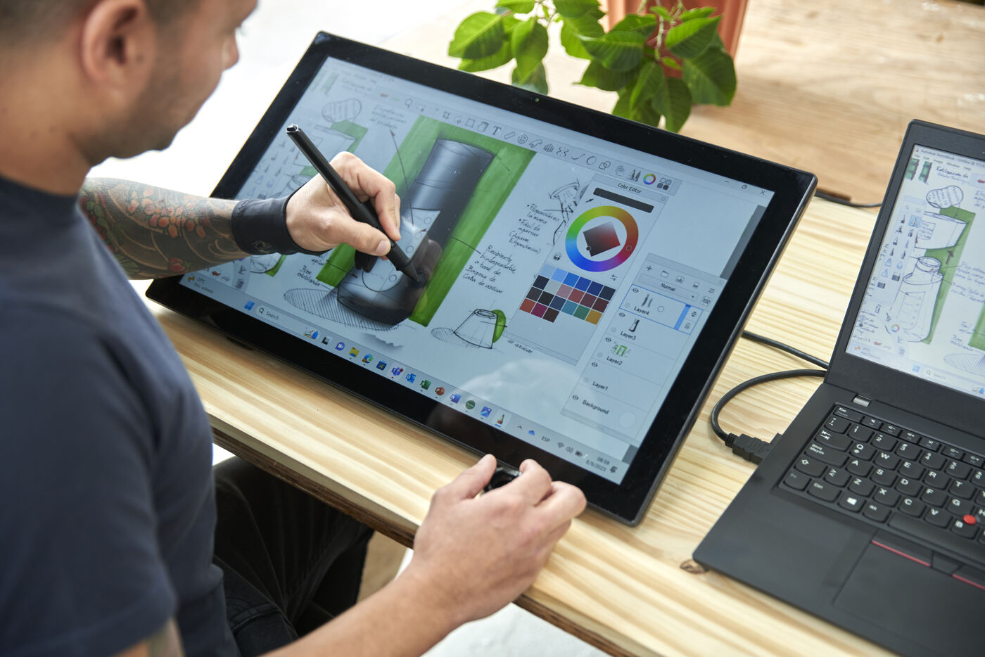 Diseñador industrial en acción