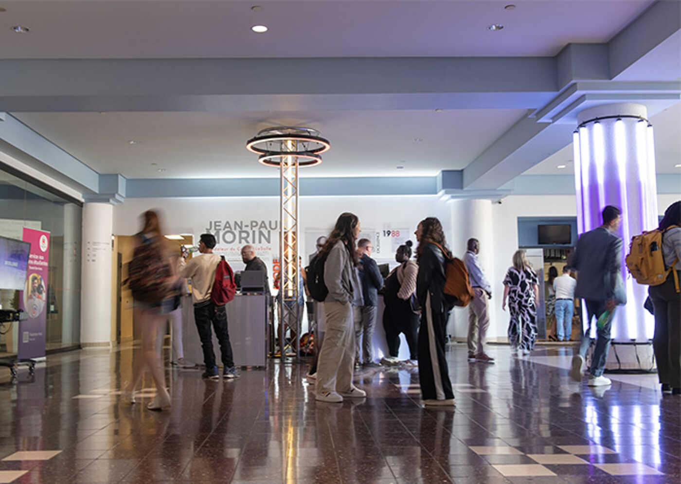 LaSalle College Montreal Lobby