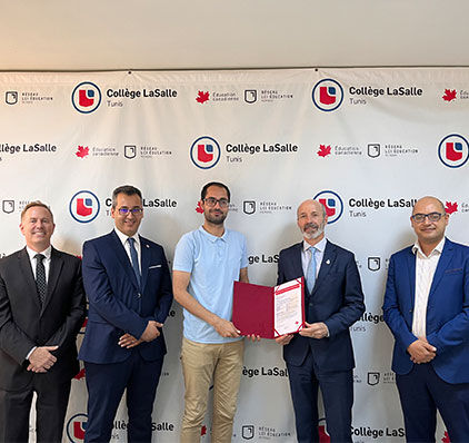 Présentation de document au Collège LaSalle de Tunis