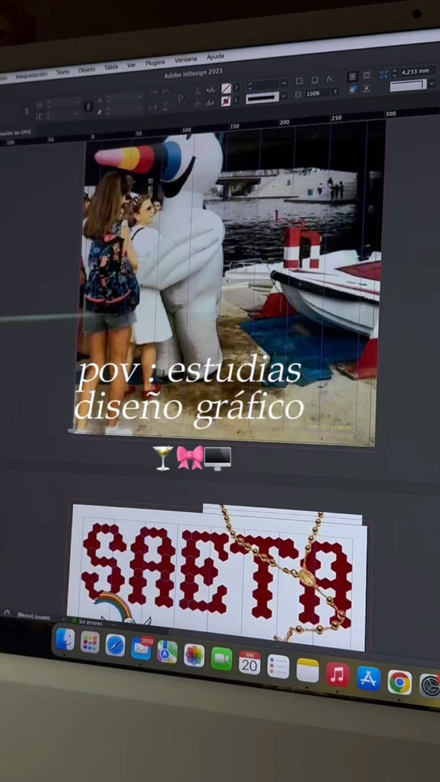 A laptop screen showing a graphic design project in Adobe InDesign 2025. The image features text overlayed on a photo and another design element reading "SAETA" in red pixel-style letters. The caption "pov: estudias diseño gráfico" humorously references studying graphic design.