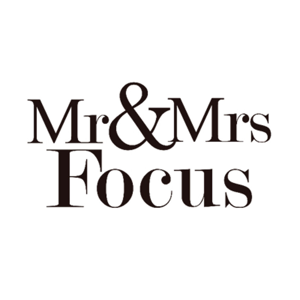 Elegant typographic logo featuring "Mr & Mrs Focus" in serif font.