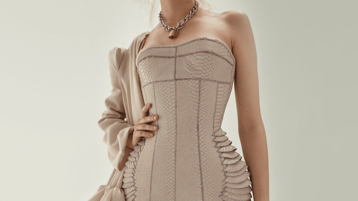 Detall de vestit corset modern