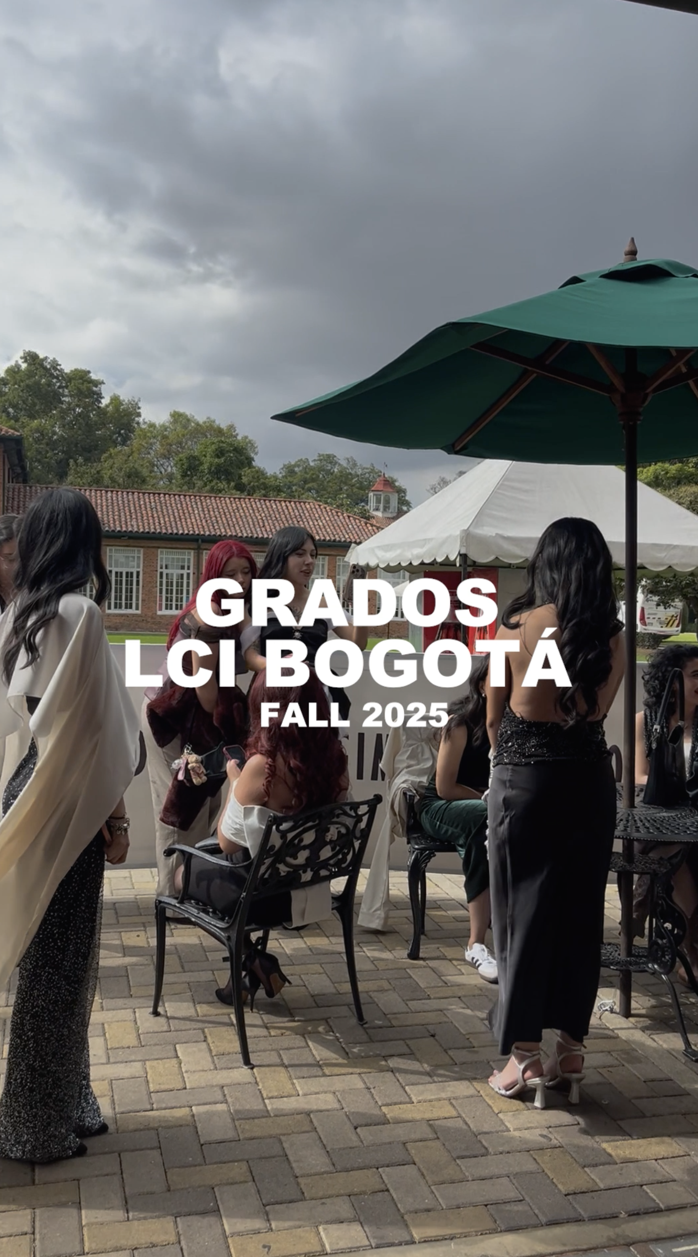The image shows a group of people, likely students, celebrating a graduation ceremony at LCI Bogotá, with the text 'GRADOS LCI BOGOTÁ FALL 2025'.
