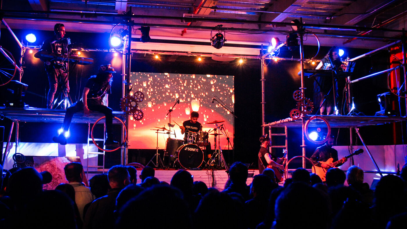 Actuación de Banda Steampunk